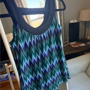 Byer California Y2K Black and Blue Zigzag Tank Top